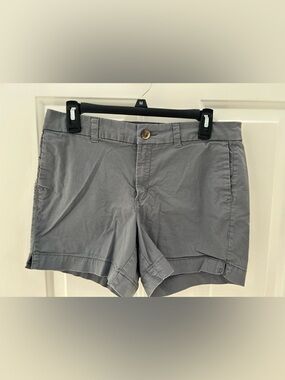 Old Navy Women’s Gray Flat-Front Shorts